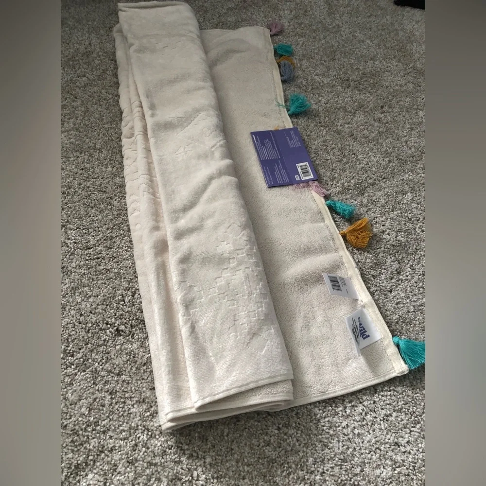 New Wild Sage bath towel, 30”x54”, 100% cotton